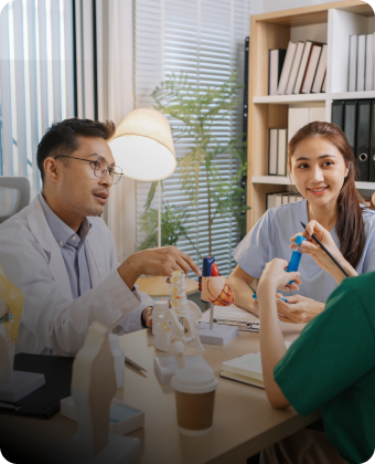 Clinicians needing easy, low-admin flow